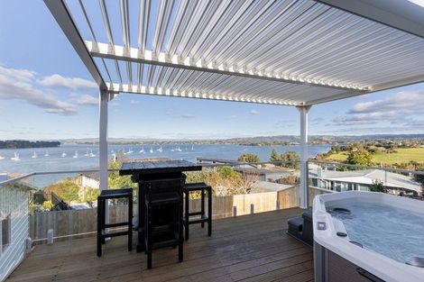 Photo of property in 35 Coppelia Avenue, Omokoroa, 3114