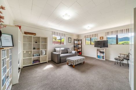 Photo of property in 31 Amber Grove, Birchville, Upper Hutt, 5018