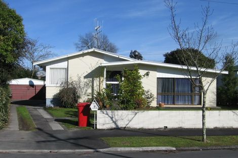 Photo of property in 6 Parkdale Place, Glenview, Hamilton, 3206