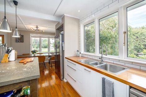 Photo of property in 144 Fitzherbert Street, Featherston, 5710