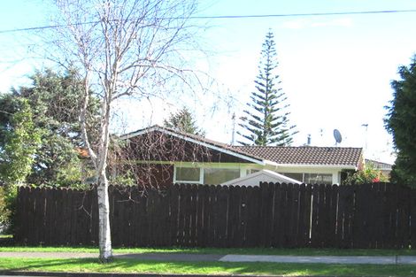 Photo of property in 237 Bucklands Beach Road, Bucklands Beach, Auckland, 2012