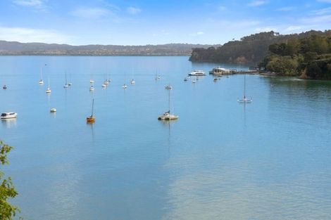 Photo of property in 58 Queen Street, Northcote Point, Auckland, 0627