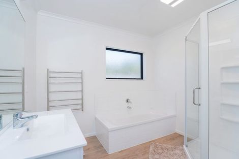 Photo of property in 4 Fred Harsant Drive, Cooks Beach, 3591