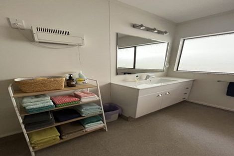 Photo of property in 8/24 Acheron Road, Paremata, Porirua, 5026