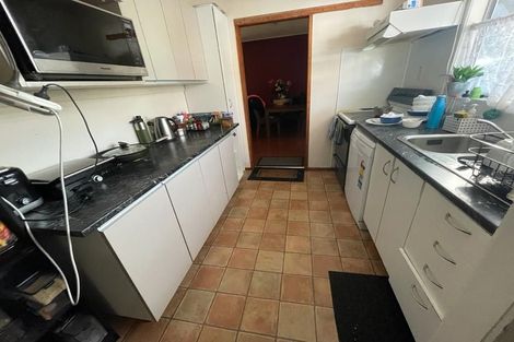 Photo of property in 21 Glennandrew Drive, Half Moon Bay, Auckland, 2012