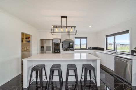 Photo of property in 464a Turuturu Road, Hawera, 4674