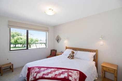 Photo of property in 17 Lansdowne Street, Clifton, Takaka, 7183