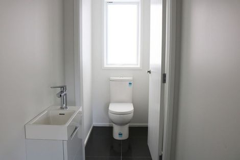 Photo of property in 19 Central Terrace, Alicetown, Lower Hutt, 5010