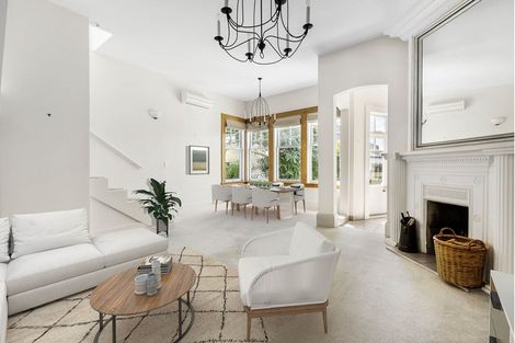 Photo of property in 26a Hobson Street, Thorndon, Wellington, 6011