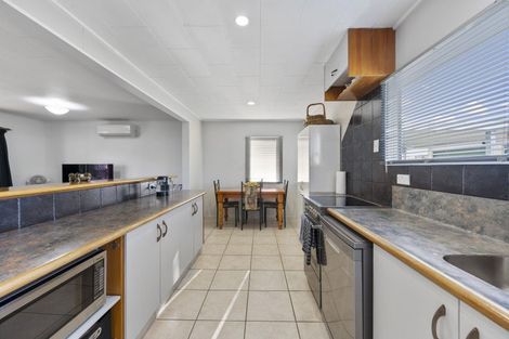 Photo of property in 45 Tait Drive, Greenmeadows, Napier, 4112