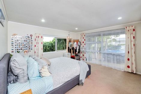 Photo of property in 12 Arahia Street, Northcote, Auckland, 0627