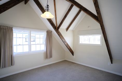 Photo of property in 28 Albatross Close, Whitby, Porirua, 5024