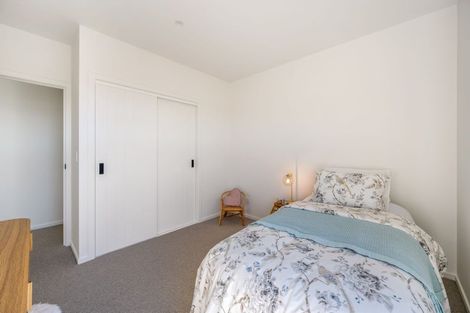 Photo of property in 6 Simpson Crescent, Wanaka, 9305