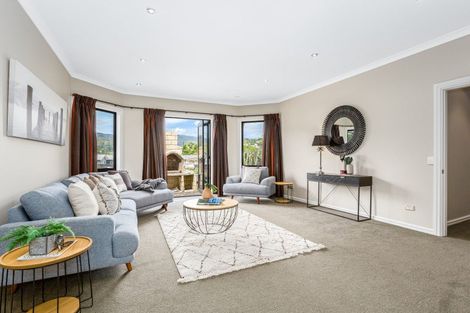 Photo of property in 9 Cottle Heath Close, Manor Park, Lower Hutt, 5019