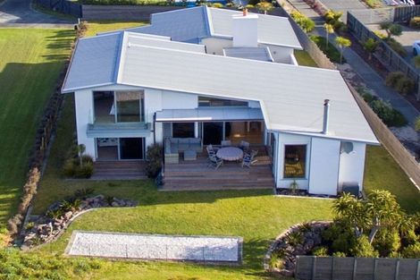 Photo of property in 37 Kewai Street, Omaha, 0986