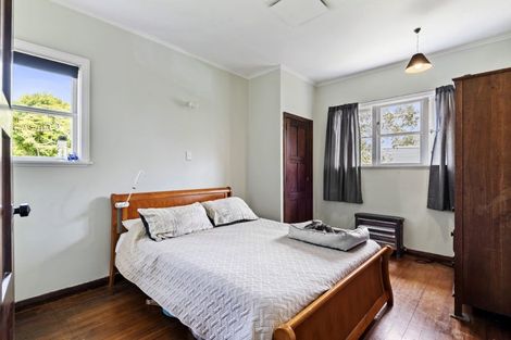 Photo of property in 325 Lake Road, Hauraki, Auckland, 0622