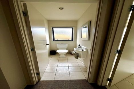 Photo of property in 1a Arataki Road, Havelock North, 4130