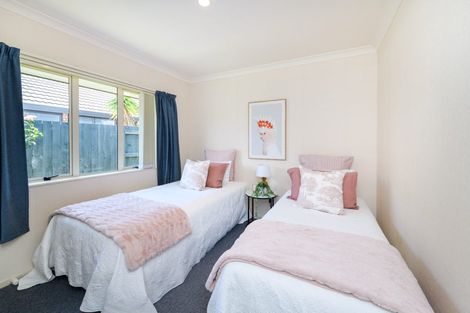 Photo of property in 17 Brookside Close, Highbury, Palmerston North, 4412