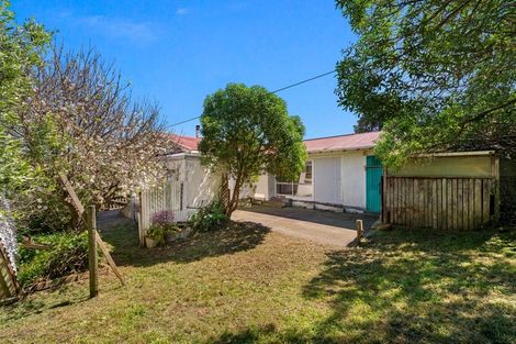 Photo of property in 32 Manuka Street, Castlecliff, Whanganui, 4501