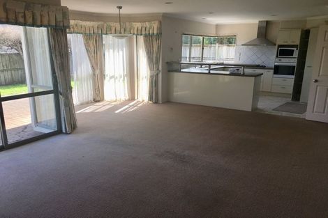 Photo of property in 31 Heyington Way, East Tamaki Heights, Auckland, 2016