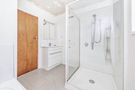 Photo of property in 40 High Street, Hawarden, 7385