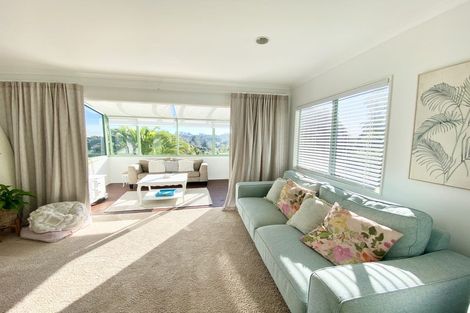 Photo of property in 12 Shannon Place, Torbay, Auckland, 0630