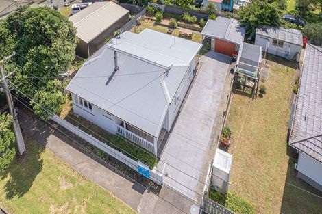 Photo of property in 19 Manuka Street, Castlecliff, Whanganui, 4501