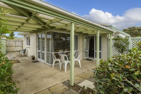 Photo of property in 2 Lasiandra Place, Mount Maunganui, 3116