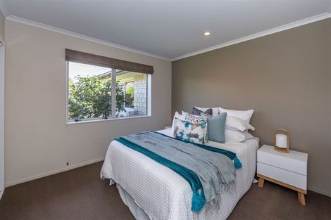 Photo of property in 8 Springside Place, Redwood, Christchurch, 8051
