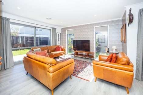 Photo of property in 5 Kennedy Lane, Hamilton East, Hamilton, 3216