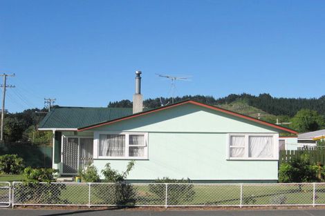 Photo of property in 15 Huxley Road, Outer Kaiti, Gisborne, 4010