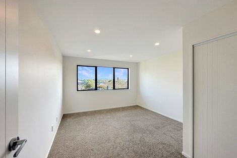 Photo of property in 7c Taratoa Street, Point England, Auckland, 1072