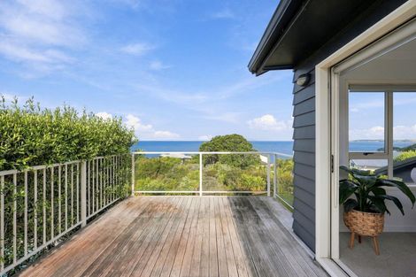 Photo of property in 33 Lax Crescent, Leigh, 0985