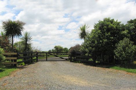 Photo of property in 40 Ewen Place, Karaka, Papakura, 2580