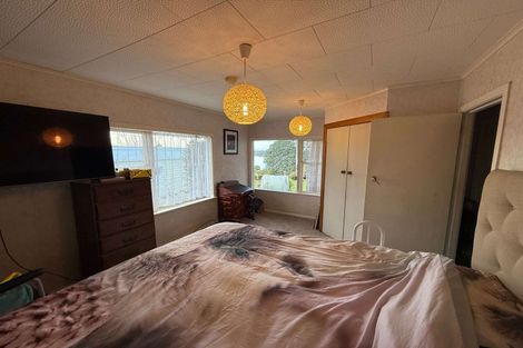 Photo of property in 14 Lucas Place, Weymouth, Auckland, 2103