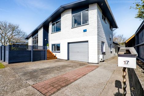 Photo of property in 17 Oberon Street, Stratford, 4332