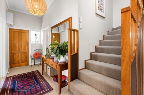 Photo of property in 142 Nelson Crescent, Napier South, Napier, 4110