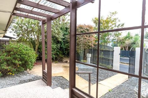 Photo of property in 2/101 Middlepark Road, Sockburn, Christchurch, 8042