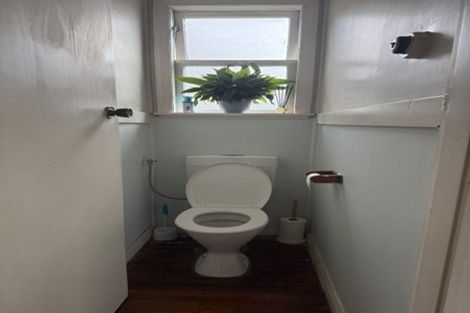 Photo of property in 11a Philson Terrace, Browns Bay, Auckland, 0630