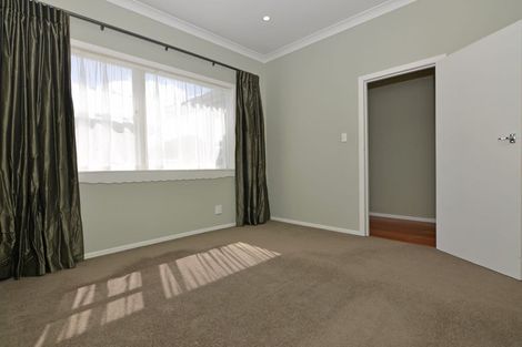 Photo of property in 2 Collins Street, Petone, Lower Hutt, 5012