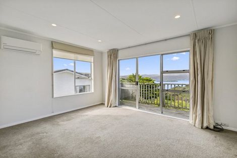 Photo of property in 24a Gurkha Crescent, Khandallah, Wellington, 6035