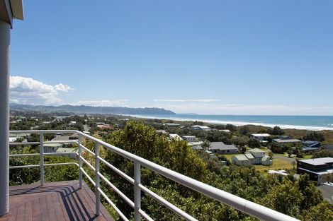 Photo of property in 2/508 Seaforth Road, Bowentown, Waihi Beach, 3177