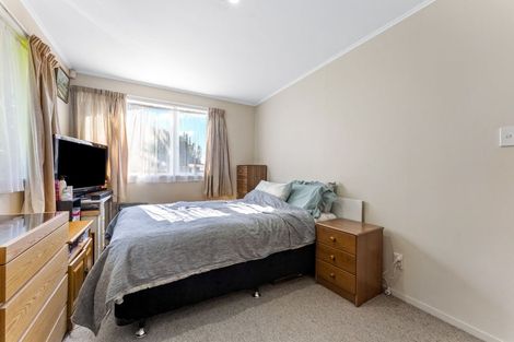 Photo of property in 1/11a Agincourt Street, Glenfield, Auckland, 0629