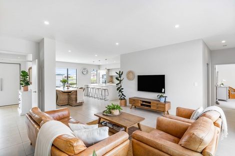Photo of property in 9 Motukaraka Drive, Beachlands, Auckland, 2018