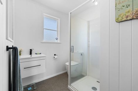 Photo of property in 38-40 Parris Street, Waitara, 4320