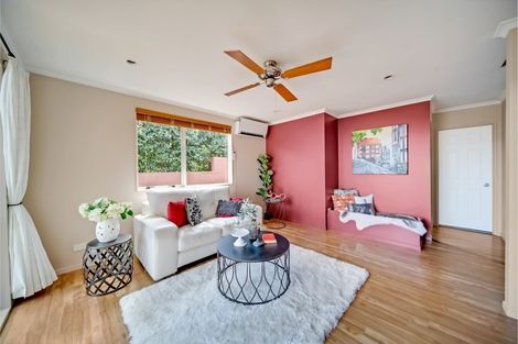 Photo of property in 1/39 Marriott Road, Pakuranga, Auckland, 2010