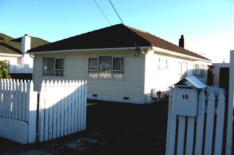 Photo of property in 18 Malone Road, Waterloo, Lower Hutt, 5011