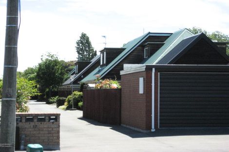 Photo of property in 4/37 Avonhead Road, Avonhead, Christchurch, 8042