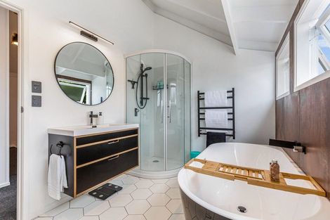 Photo of property in 16a Matuhi Rise, Henderson, Auckland, 0612