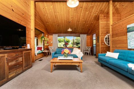 Photo of property in 32 Jeffs Road, Dairy Flat, Albany, 0794